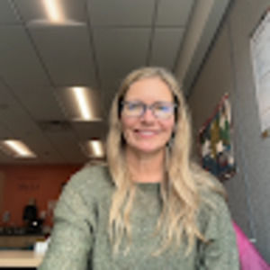 Meet your Posher, Lana